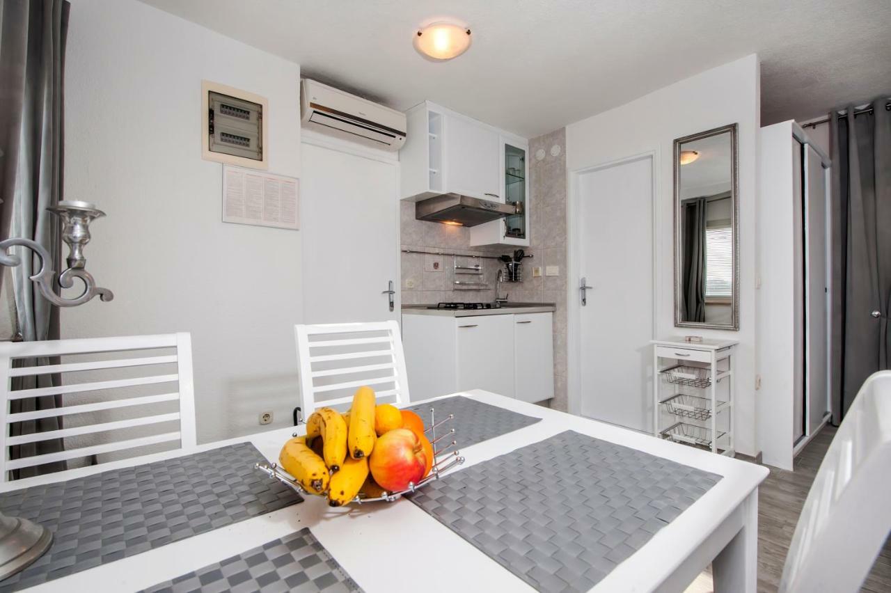 Studio Apartment Sunce Rovinj Buitenkant foto