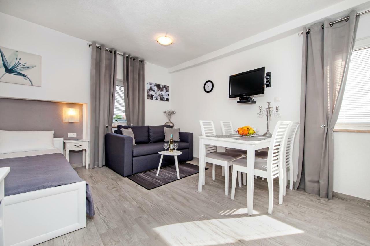 Studio Apartment Sunce Rovinj Buitenkant foto